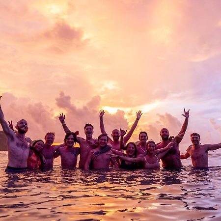 Mad Monkey Hostel Nacpan Beach (Adults Only) El Nido Exterior foto