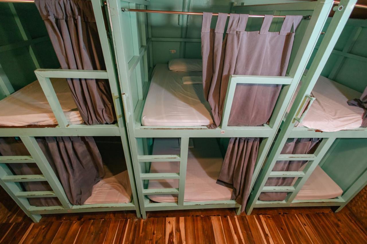 Mad Monkey Hostel Nacpan Beach (Adults Only) El Nido Exterior foto