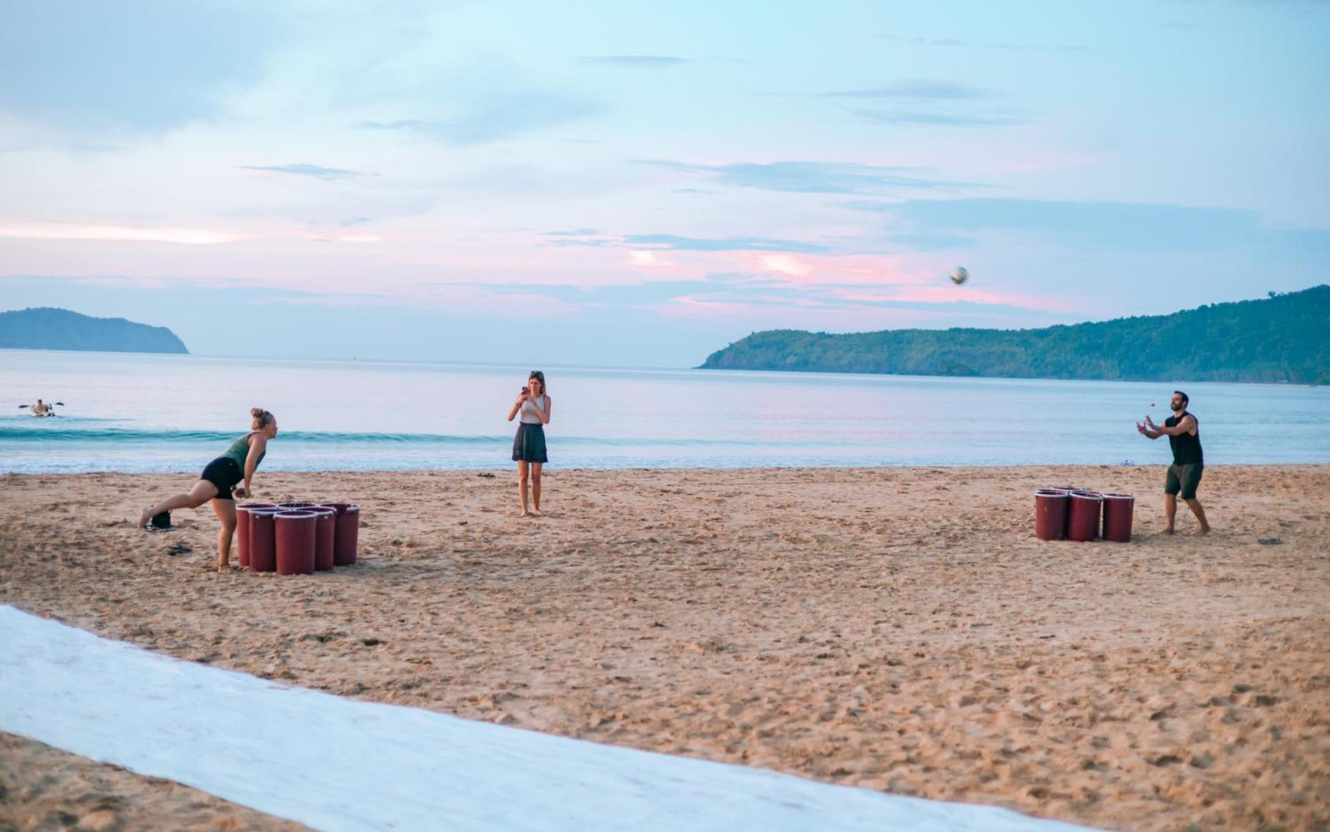 Mad Monkey Hostel Nacpan Beach (Adults Only) El Nido Exterior foto