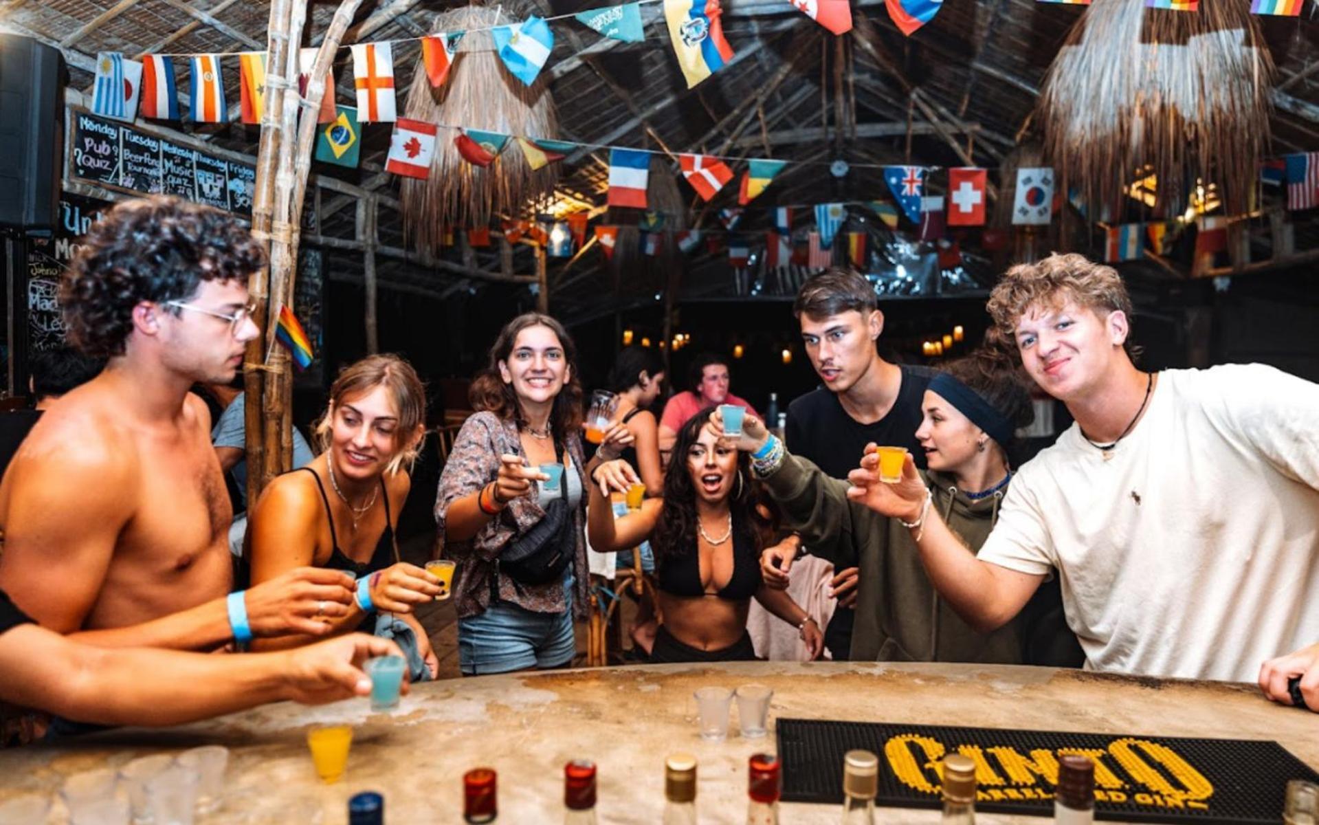 Mad Monkey Hostel Nacpan Beach (Adults Only) El Nido Exterior foto